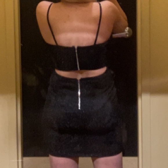 Windsor homecoming dress size medium - Picture 3 of 3